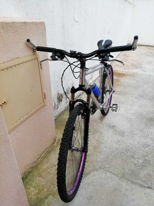 Bicicleta em Alumínio - roda 26