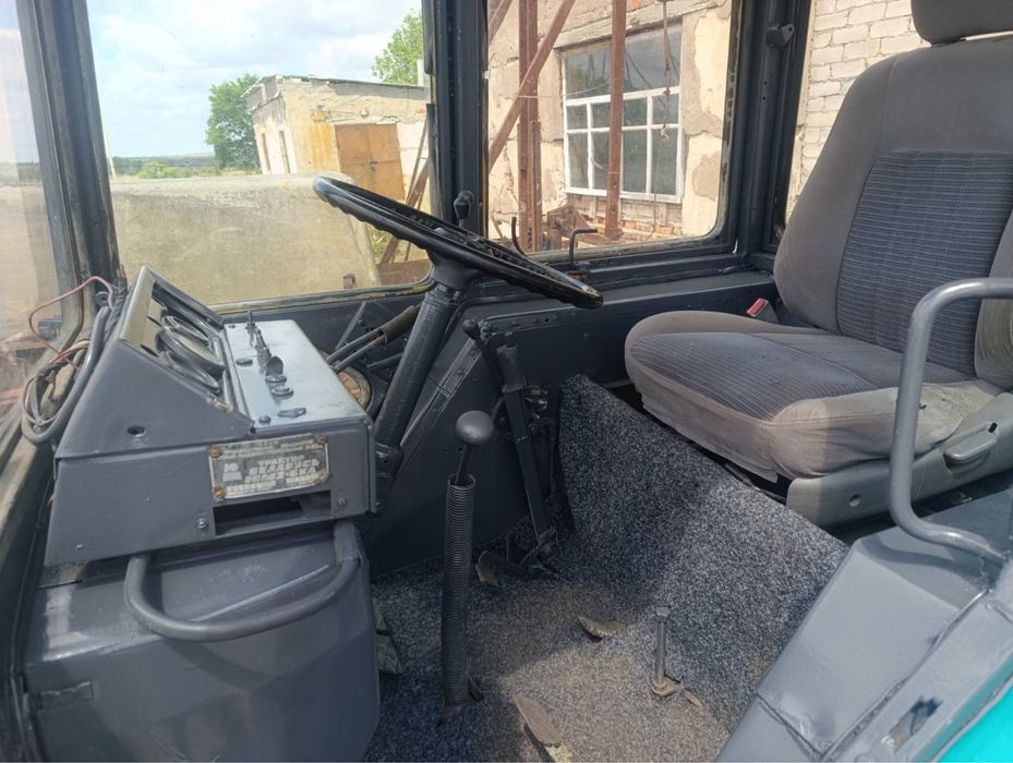 Продам трактора Юмз-6 2 штук