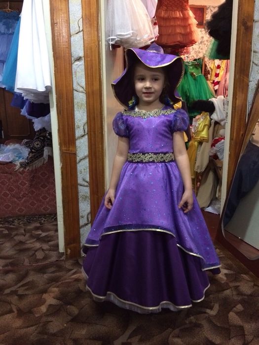 Прокат карнавальних костюмів