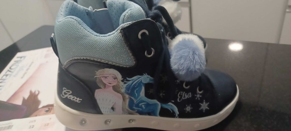 Sapatilhas de menina Geox tamanho 32