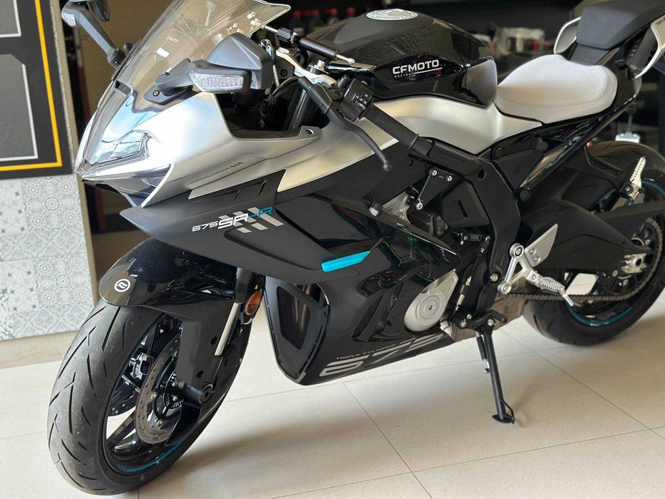 Мотоцикл CFMOTO 675SR-R