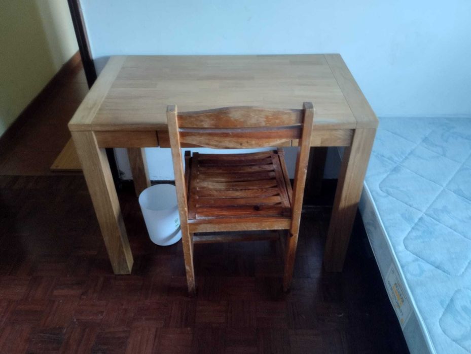 Aluga- se Quarto Rua de Castro Matoso