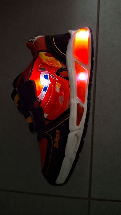 Adidasy buty  świecące Autka Cars Zygzak McQueen 25