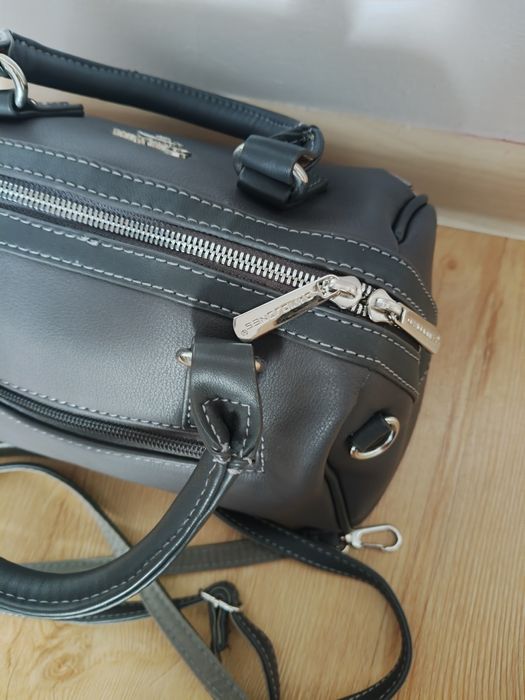 Torebki damskie David Jones