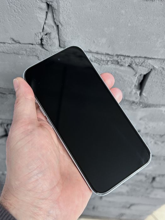 Apple iPhone 15 128Gb  100% айфон