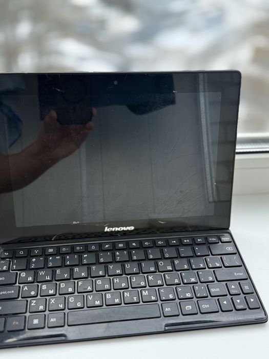 Планшет Lenovo IdeaTab S6000H з Bluetooth-клавіатурою