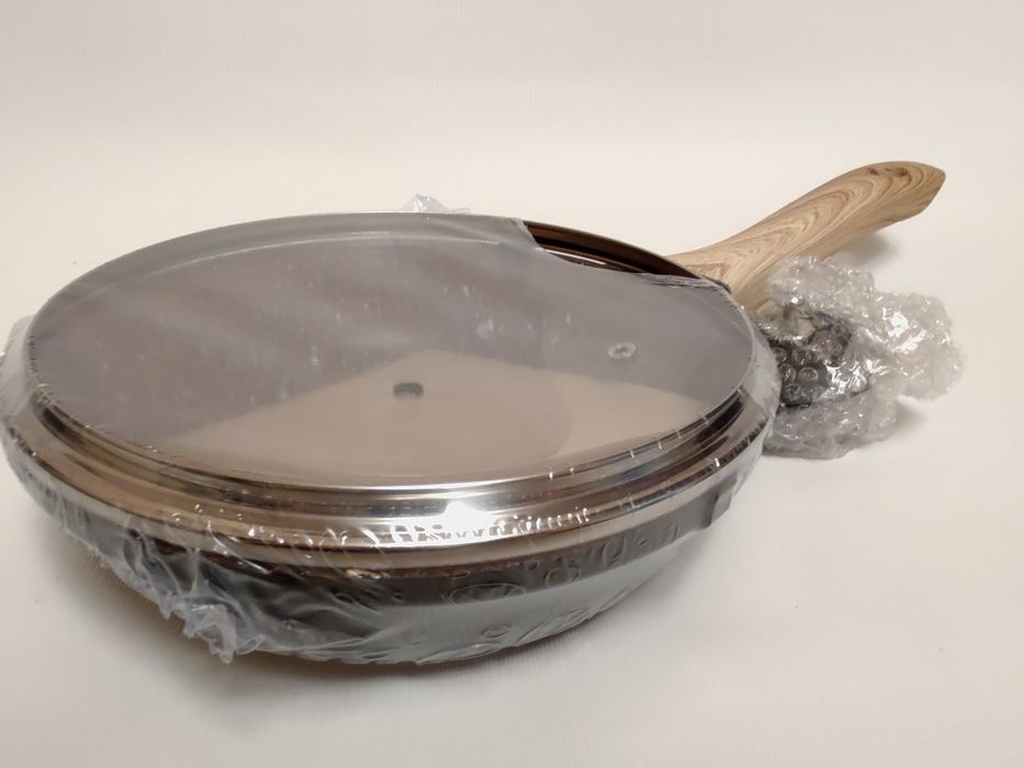 Сковорода с гранитным покрытием d20 см и стеклянной крышкой