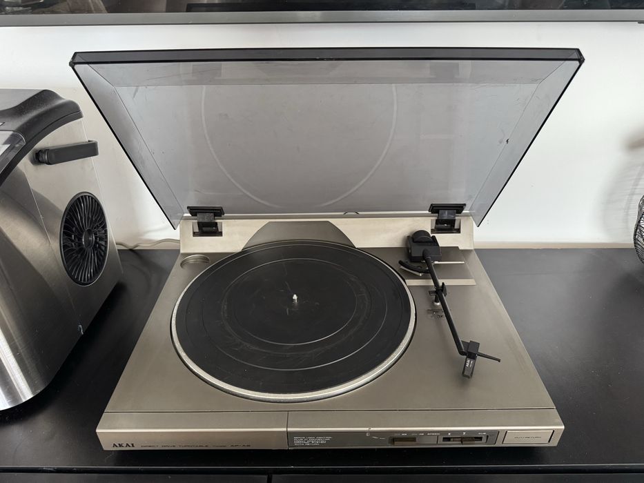 Gramofon Akai AP-A2