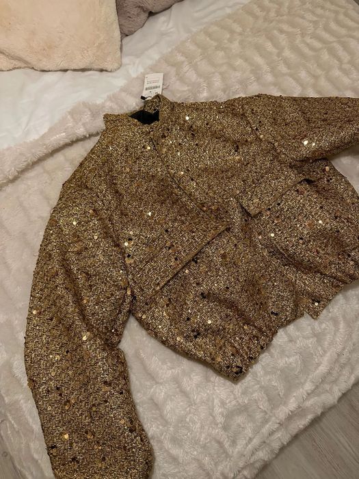 Casaco dourado lantejoula