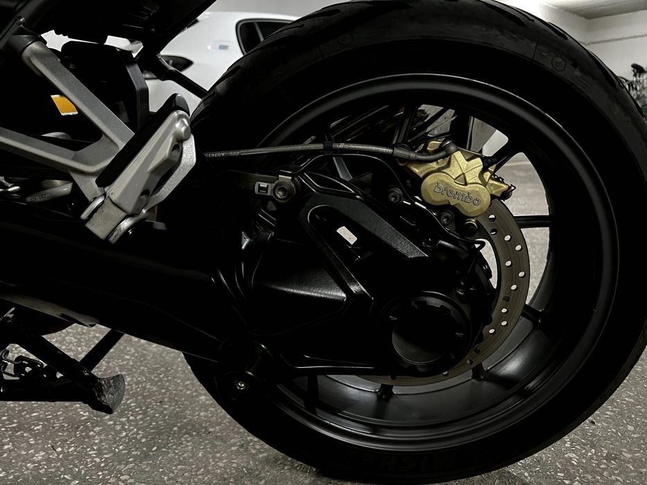BMW R1200R LC(2018) – O Puro Prazer do Motor Boxer com Quickshifter