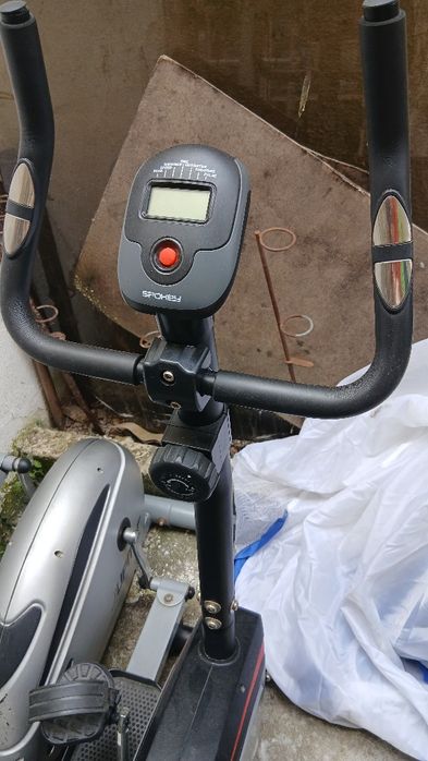 Vendo uma bicicleta de