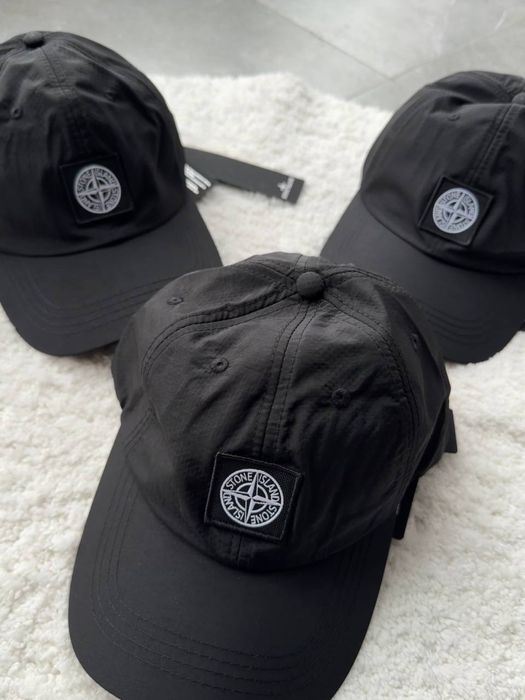 Нейлонова кепка від Stone Island