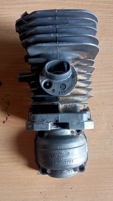 stihl 180 260 Husgvarna 137 Partner 350,352,371 запчастини