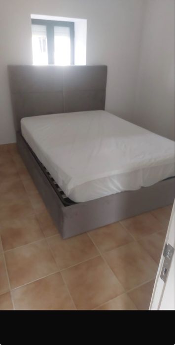 Cama Sommier com cabeceira