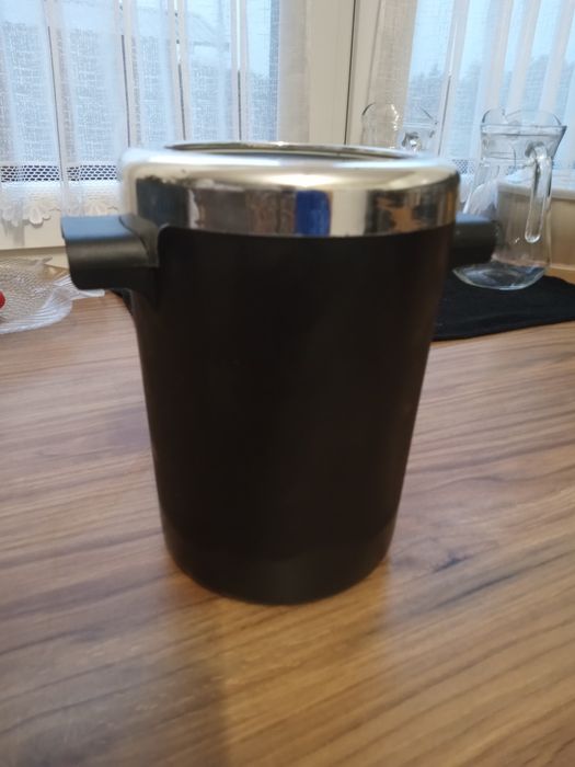 Wiaderko na kostki lodu