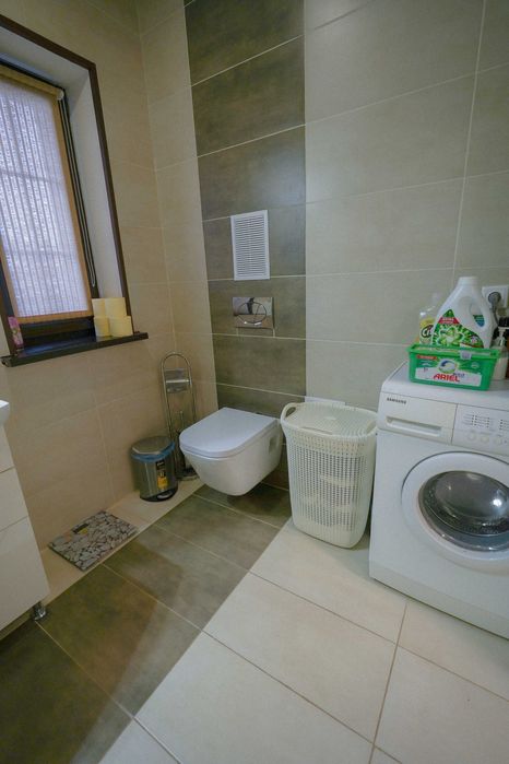 Продам будинок з хорошим ремонтом