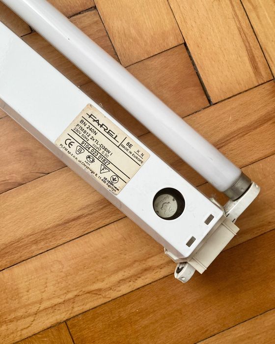 Oprawa Farel + świetlówka