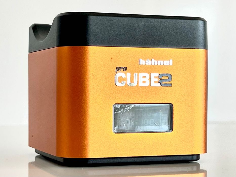 Carregador HAHNEL ProCube 2 (Sony) + PowerCube wireless (Smartphones)