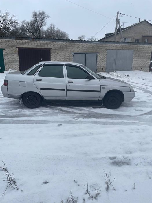 Продам ваз 2110.