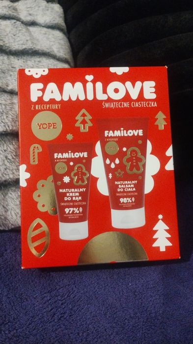 Familove by Yope prezentowany zestaw kosmetyków