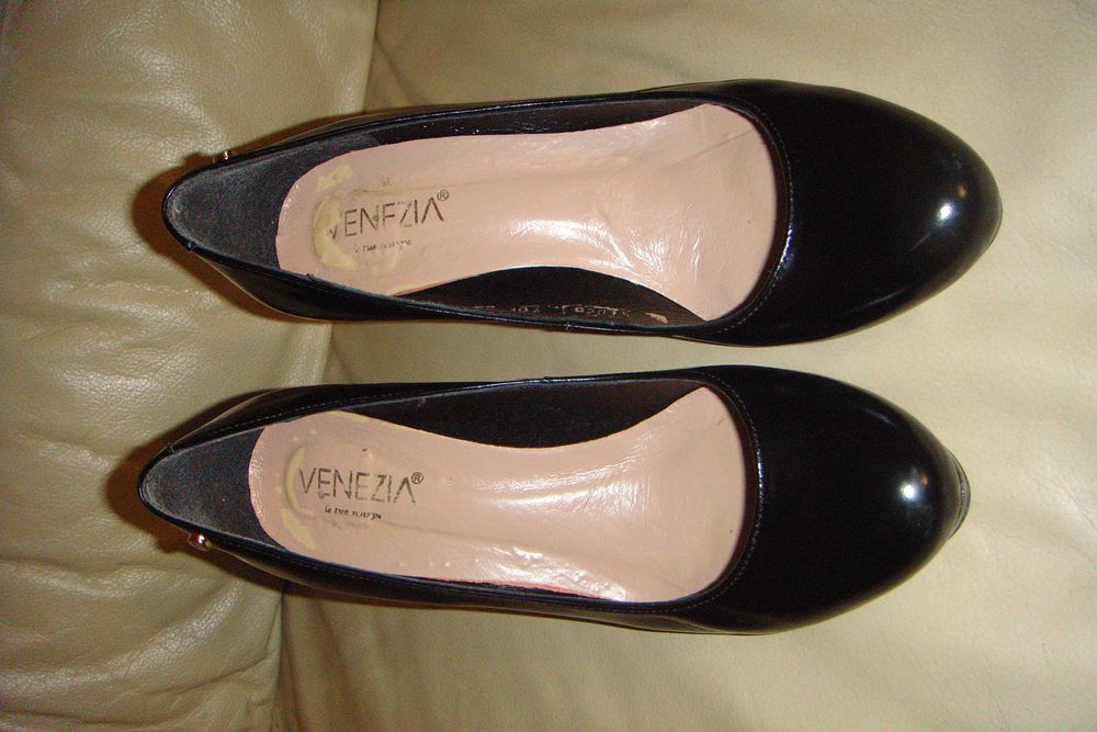 VENEZIA czółenka szpilki buty damskie czarne skóra nat. 38