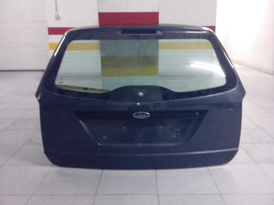 Tampa da mala Ford focus sw