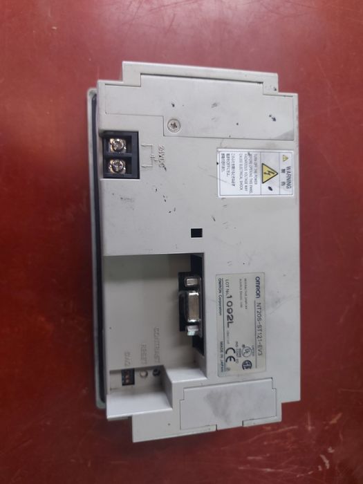 Autómatos e consolas omron usados