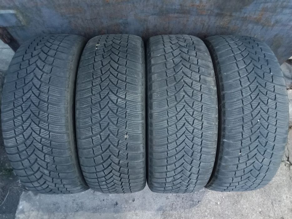 Шини всесезон/зима 205/55-R16 Bridgestone