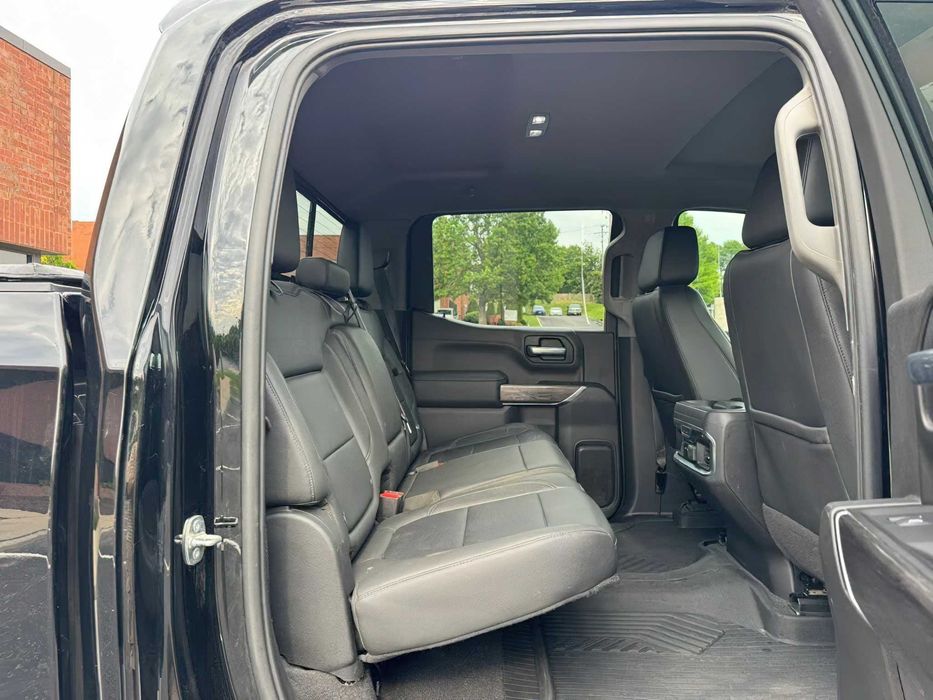 Chevrolet Silverado 1500 LTZ Crew Cab      2021