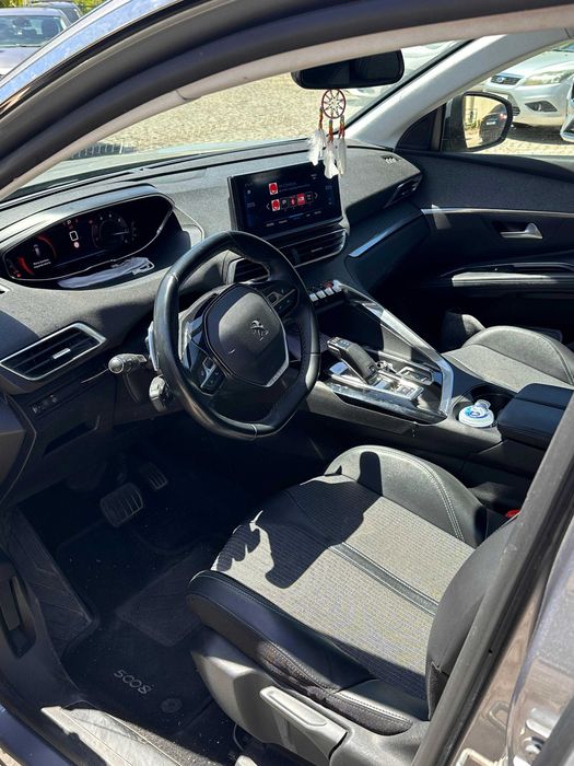 Peugeot 5008 BlueHDI 130 EAT8 Allure