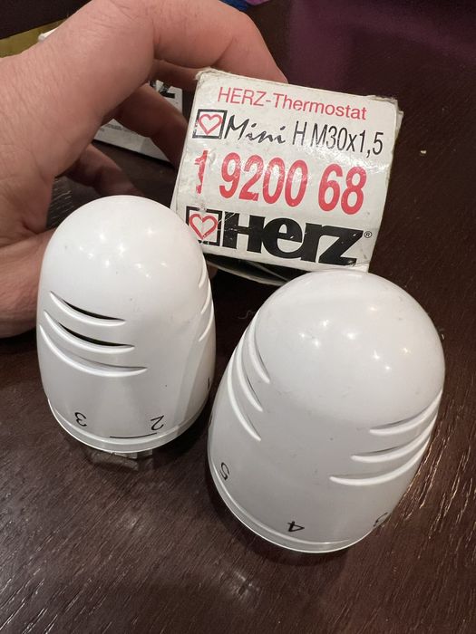 Glowica termostatyczna HERZ Mini M30x1,5 - 2 sztuki