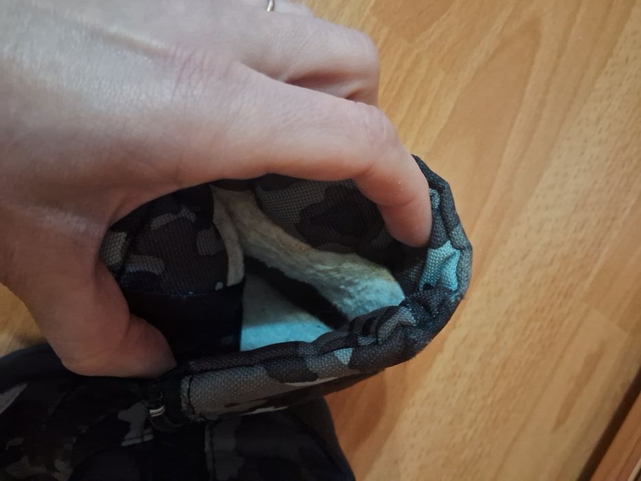 Сапожки дитячі.  .