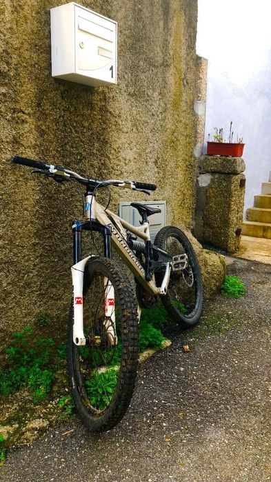 Suspensao downhill mz bomber 66, 2012