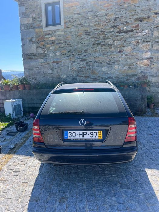Mercedes-Benz C 220 — fotografia 3