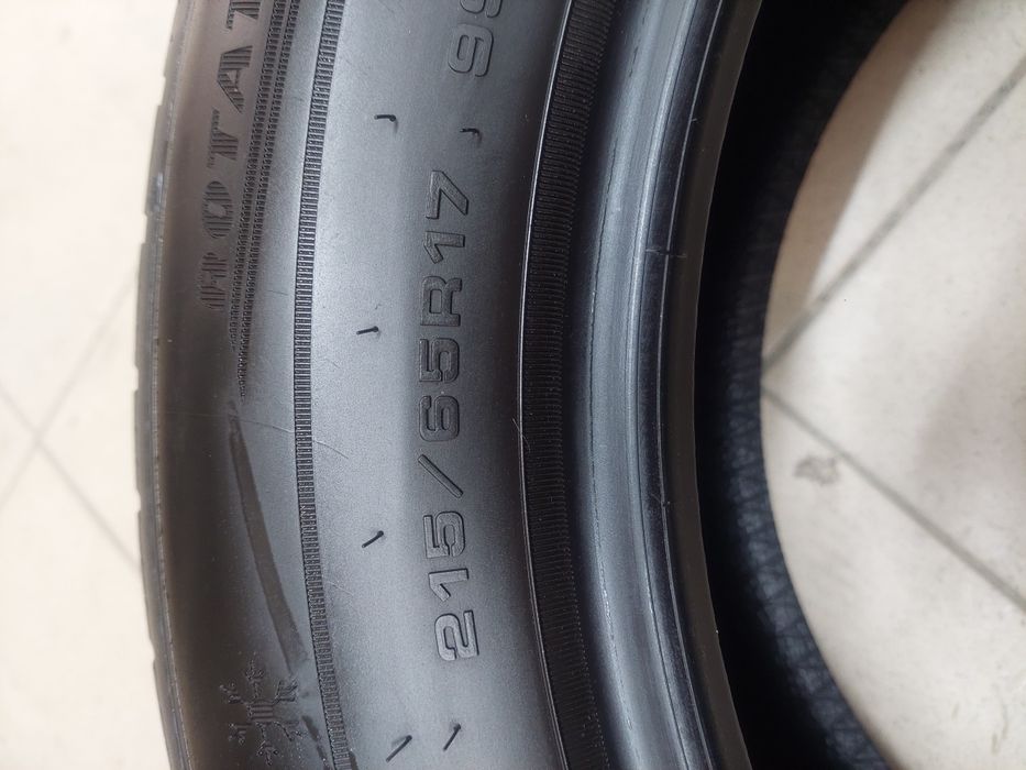 Пара зимової гуми зима зимня Dunlop R17 215 65