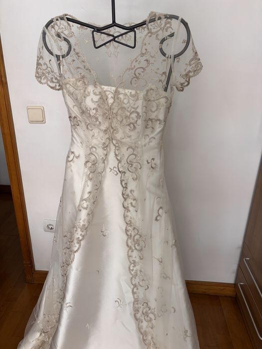 Vestido de Noiva La Sposa Tam. 34 | 2 Looks | Preço Original 3.000 €