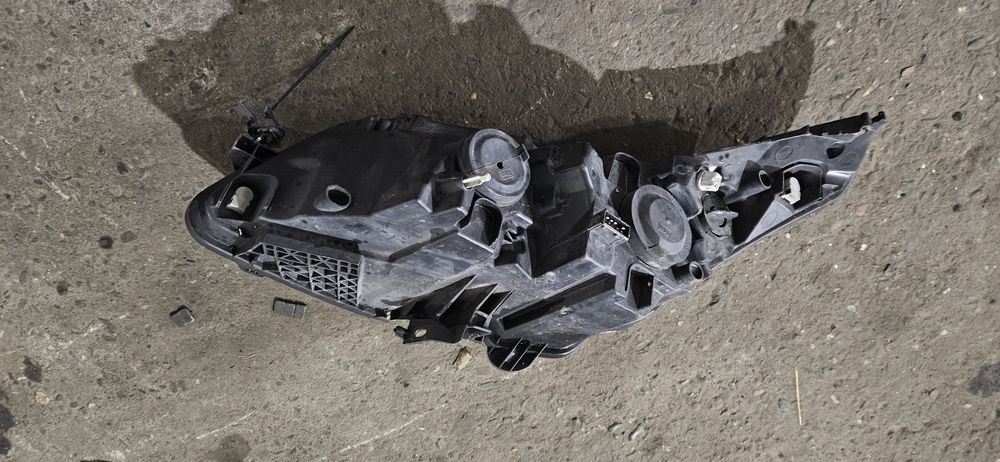 Citroen c4 Lampa Przód Prawa