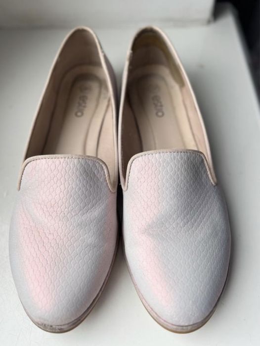 Блискучі шкіряні сліпони  хамелеон туфлі estro