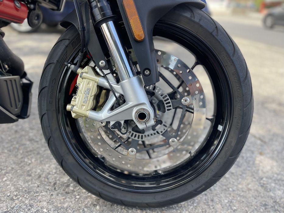 Aprilia Shiver 900