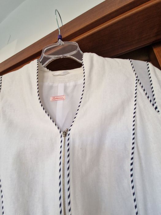 Biały komplet lniany marynarka garsonka spódnica garnitur