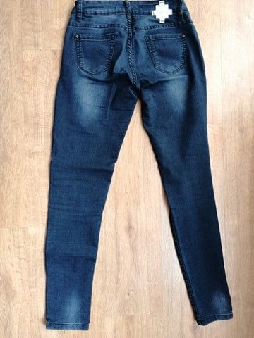 Spodnie jeansy ciemne