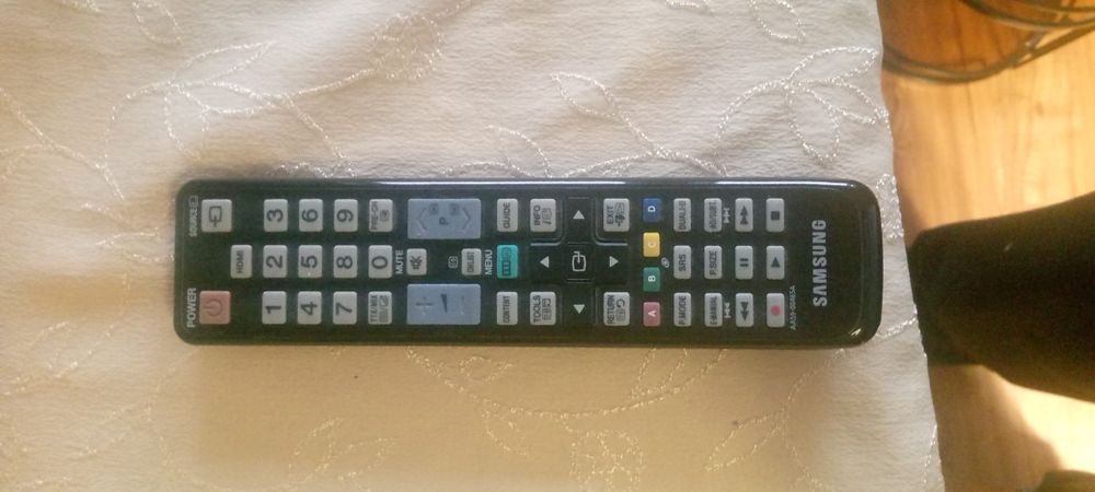 Telewizora 1v2 Monitor model Samsung T24A350