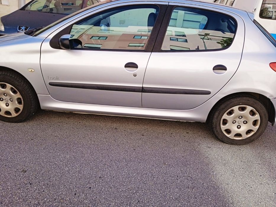 Peugeot 206 em ótimo estado