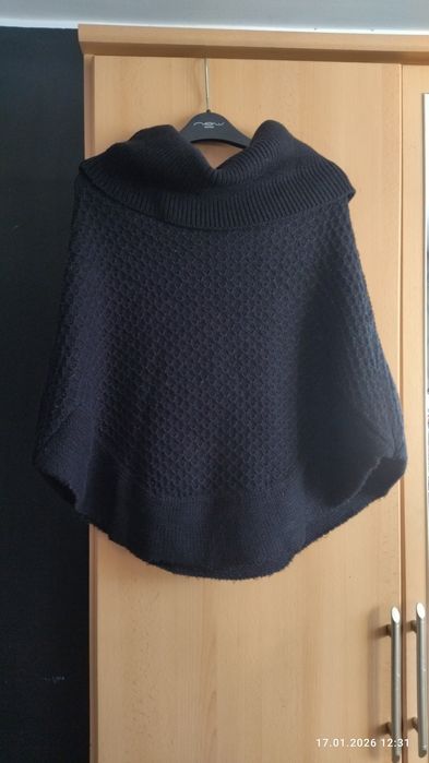 Sprzedam narzutke-kardigan w dobrym stanie