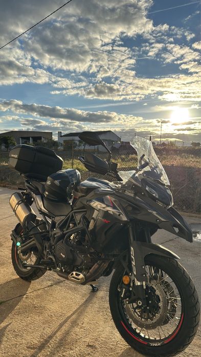 Benelli TRK 502 X 2023 – Impecável – 3.000 km – Garantia – Top Case incluída