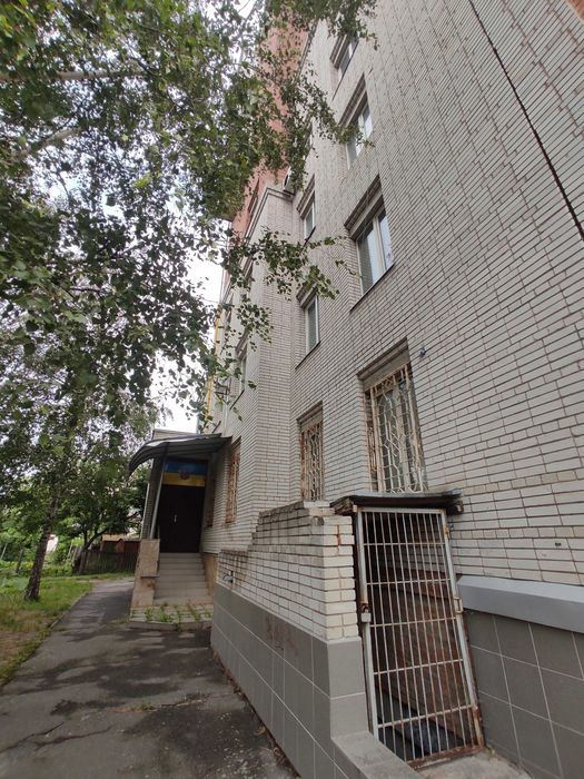 Продаж - обмін приміщення комерційного призначення в центрі м.Миргород