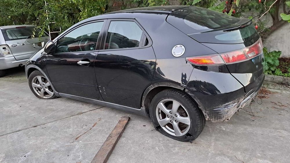 Honda Civic 8 1.4 Gasolina 83 cv / 61 kW 2007 L13A7