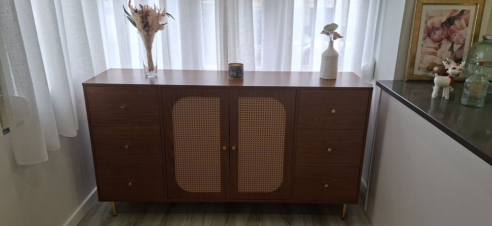 Aparador de sala excelente estado com 6 meses