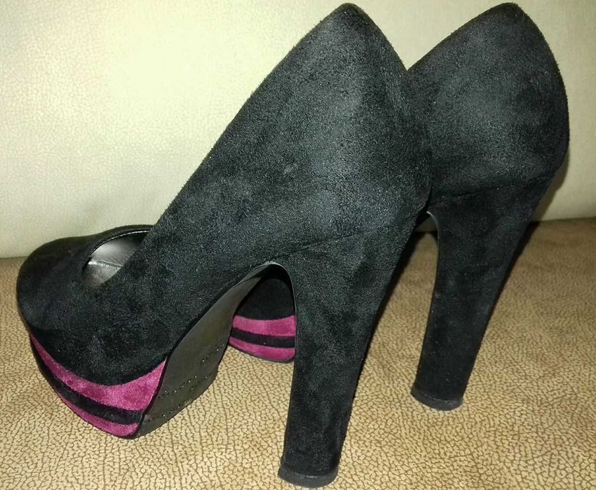 Sapatos de senhora nº35