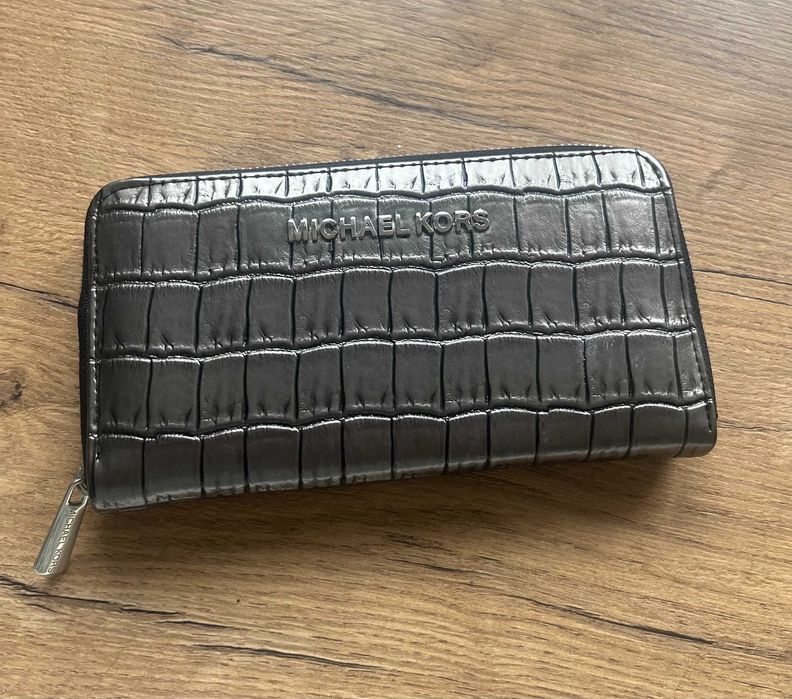 Portfel Michael Kors damski Jet Set Travel Krokodyl Metaliczny Grafit duży